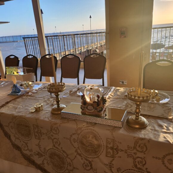 Victorian Gold Brocade Round Table Cloth 60" - Picture 7 of 7